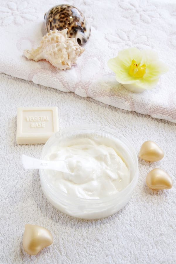 Natural cream-scrab for face and body care