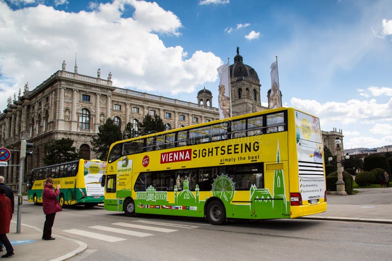 Naturhistorisches Museum, street view and touristic bus in Vienna