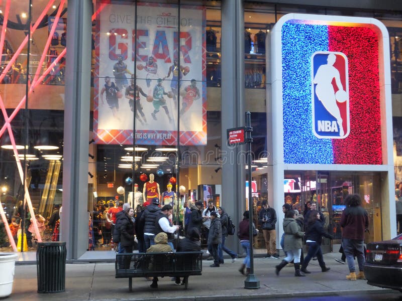 NBA Store - 5th Avenue, New York - Gifts Store