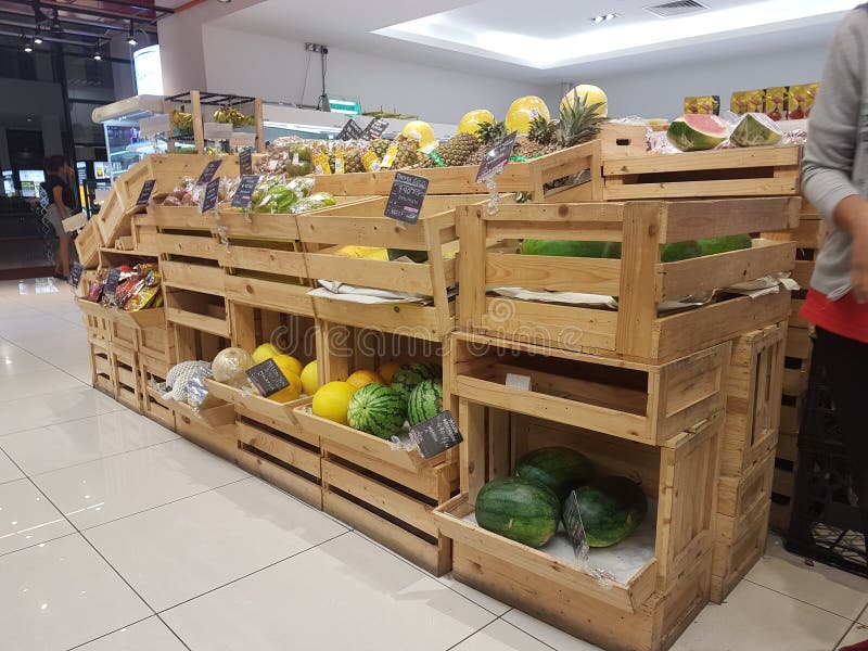 Family Grocer at Selayang offers wide range of dry and wet item of food. Family Grocer at Selayang offers wide range of dry and wet item of food.