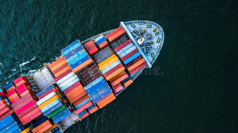 Negócio da importação e de exportação do navio de carga do recipiente da vista aérea, parte superior