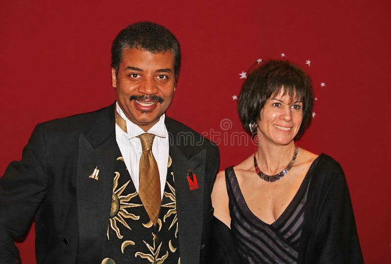 Neil-deGrasse Tyson und Alice Young lizenzfreie stockfotografie Neil-deGrasse Tyson und Alice Young lizenzfreie stockfotografie