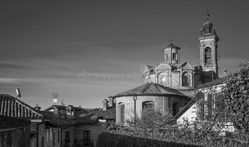 Neive, Piemonte, Norte de Itália Foto preta e branca foto de stock Neive, Piemonte, Norte de Itália Foto preta e branca foto de stock