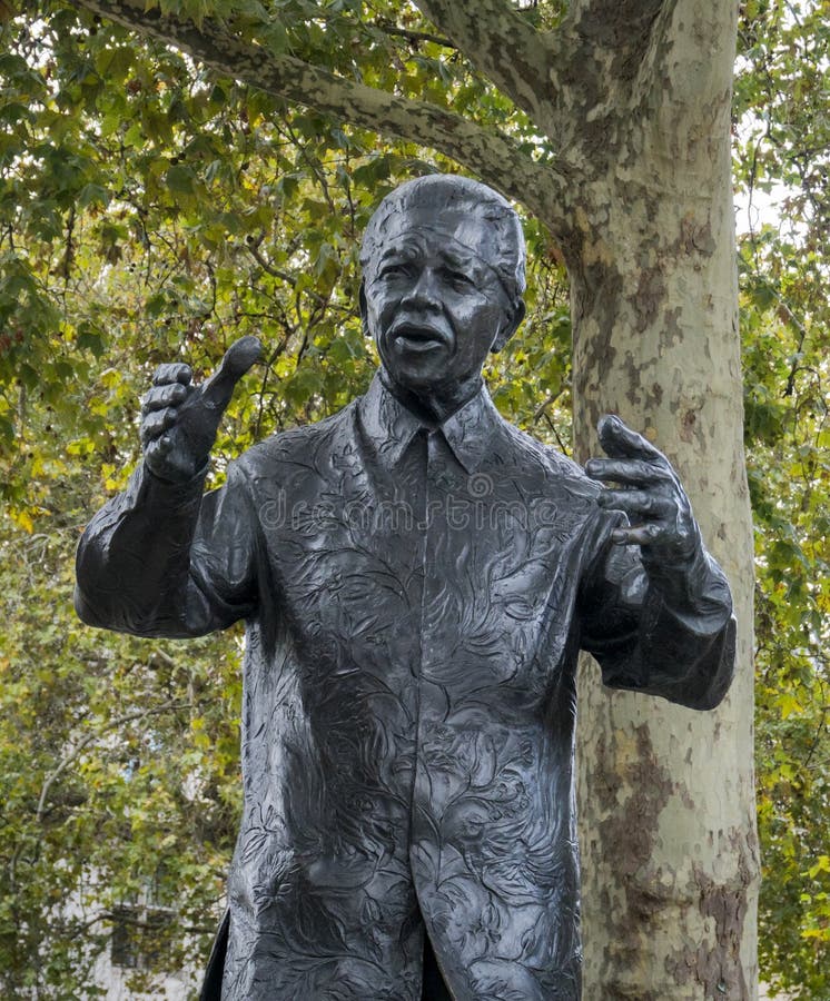 Nelson Mandela Statue immagini stock libere da diritti