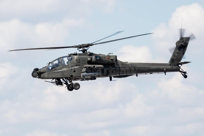 Hubschrauber Silhouettenset Stock Vektor Art und mehr Bilder von  Hubschrauber  Hubschrauber ApacheHubschrauber Vektor  iStock