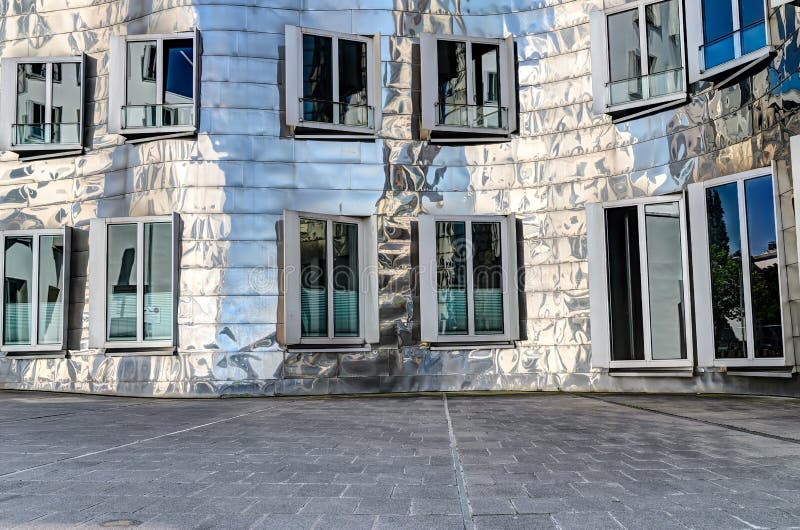 Neuer Zollhof,杜塞尔多夫,德国 库存照片 Neuer Zollhof,杜塞尔多夫,德国 库存照片