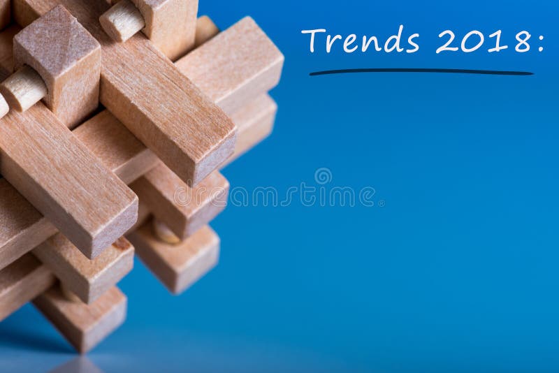 2018 neues Jahr TENDENZEN Neue Tendenz an der Geschäftsinnovationstechnologie und an anderen Bereichen Blauer Hintergrund mit Mak stockbilder 2018 neues Jahr TENDENZEN Neue Tendenz an der Geschäftsinnovationstechnologie und an anderen Bereichen Blauer Hintergrund mit Mak stockbilder