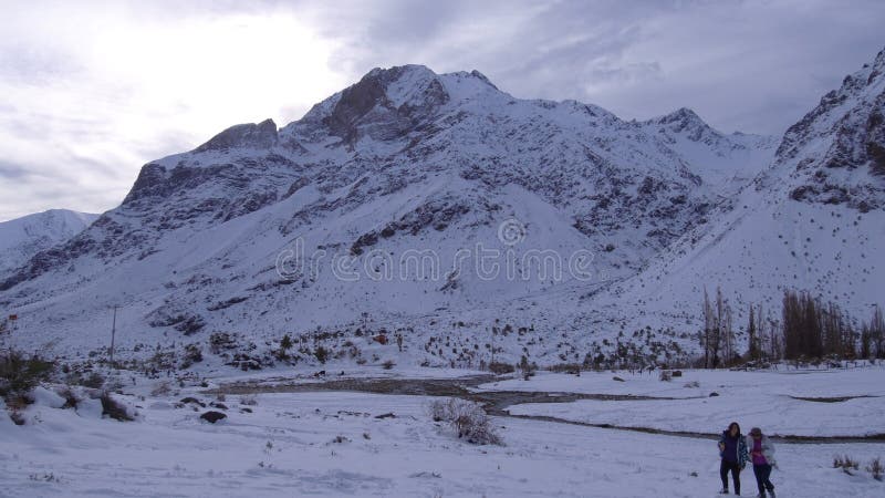 Neve da montanha e paisagem n o Chile imagens de stock