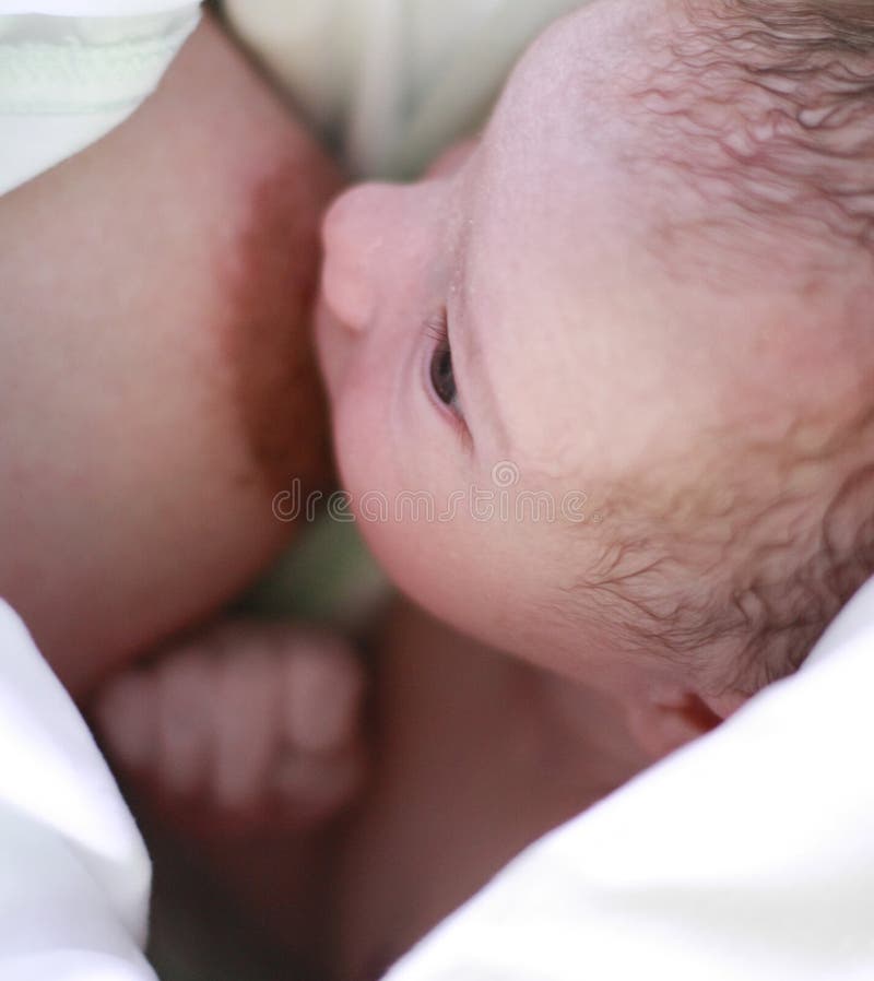 New born breastfeeding