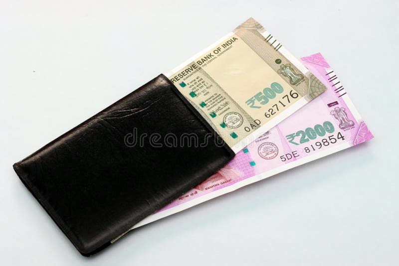 Five Hundred (500) Cash Note In Brown Ladies Purse And Stack Of Credit  Cards On A Wooden Table. Business Finance Economy Concept. High Angel View  With Copy Space Room For Text On