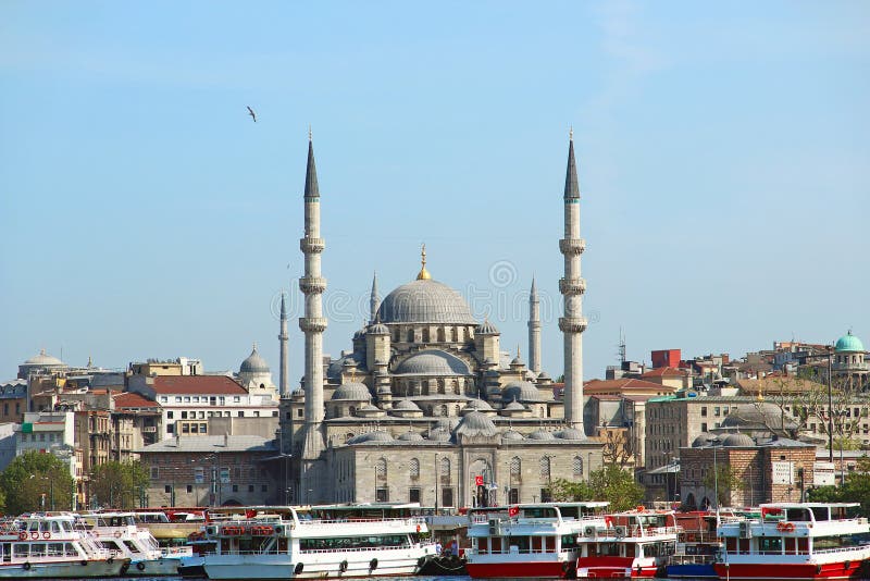 New Mosque (Yeni Cami) in Eminonu district of Istanbul, Turkey. New Mosque (Yeni Cami) in Eminonu district of Istanbul, Turkey