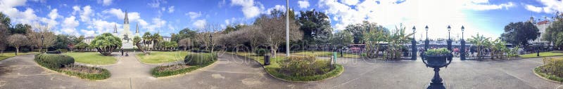 NEW ORLEANS, LA - FEBRUAR 2016: Touristen genießen Panoramablick O stockfotografie NEW ORLEANS, LA - FEBRUAR 2016: Touristen genießen Panoramablick O stockfotografie