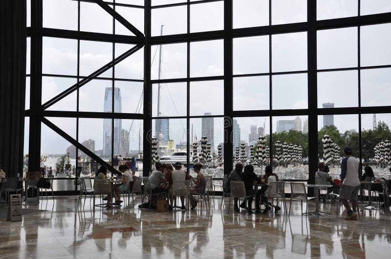 New York City, le 2 juillet : Intérieur d'endroit de Brookfield à Manhattan de New York City aux Etats-Unis image libre de droits New York City, le 2 juillet : Intérieur d'endroit de Brookfield à Manhattan de New York City aux Etats-Unis image libre de droits