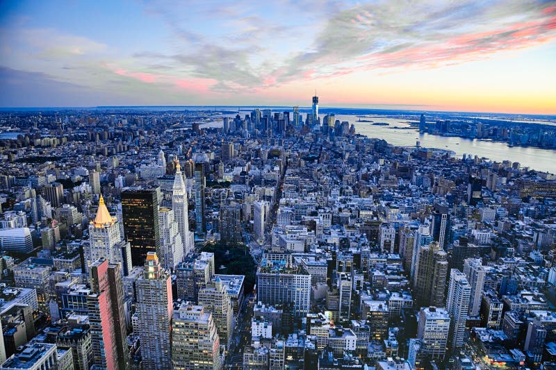 New York City Manhattan w der Freiheits-Turm und das New-Jersey