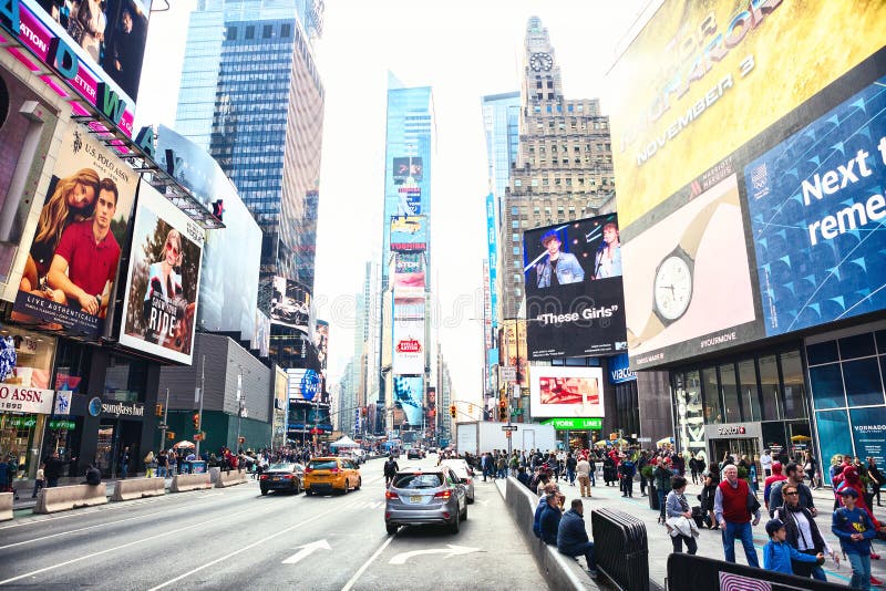 New York City, United States - November 2, 2017: Manhattan`s view of 7th Avenue near Time Square stock images New York City, United States - November 2, 2017: Manhattan`s view of 7th Avenue near Time Square stock images
