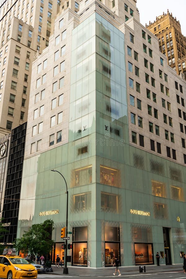 Louis Vuitton shop, Fifth Avenue and East 57th Street, Louis