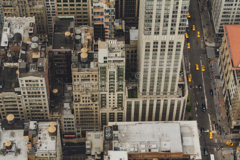 New York City, vista aérea de Manhattan Construções, telhado, tráfego imagens de stock New York City, vista aérea de Manhattan Construções, telhado, tráfego imagens de stock