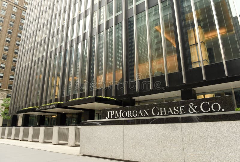 New York, EUA - 26 de maio de 2018: JPMorgan escritório persegue & do Co no foto de stock royalty free New York, EUA - 26 de maio de 2018: JPMorgan escritório persegue & do Co no foto de stock royalty free