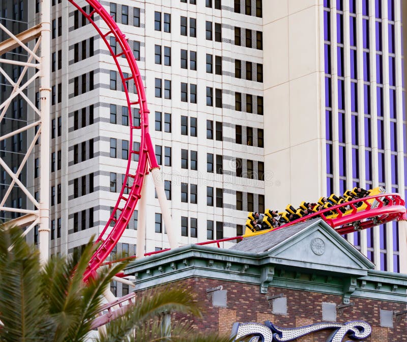 A roller coaster in the middle of a city photo – Free Las vegas strip Image  on Unsplash
