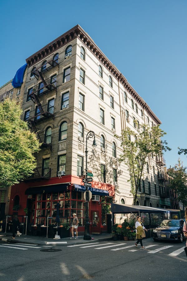 Famous Friends Building In NYC Stock Photo, Picture and Royalty Free Image.  Image 124496665.