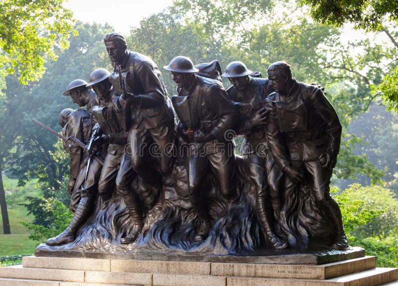 New York Statue of soldiers of I World War, Central Park.