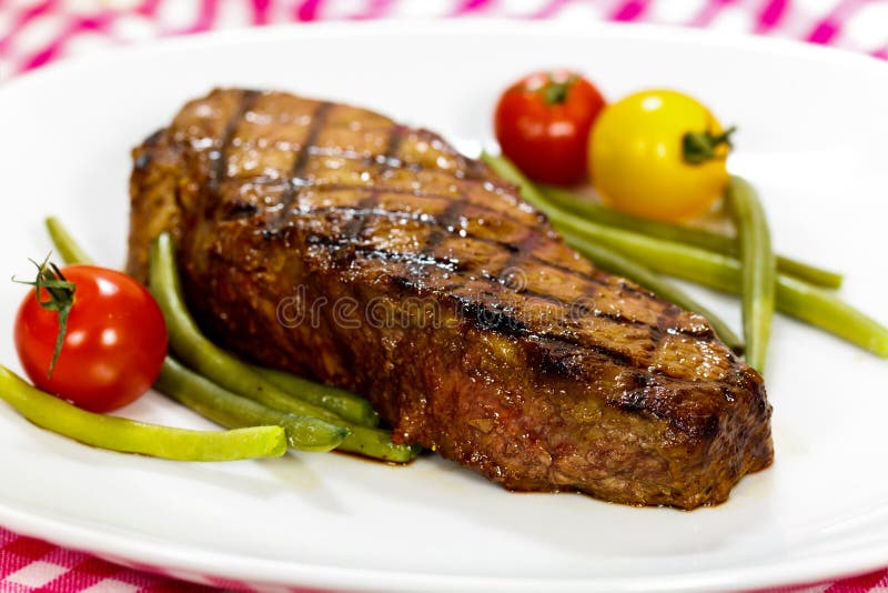 New York Strip Steak with green Beans