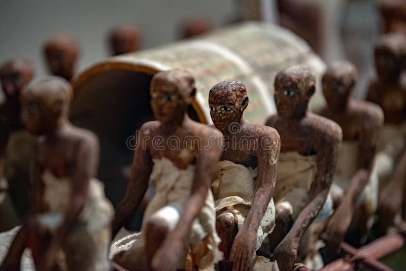 NEW YORK, USA - APRIL 23 2017 - egyptian wood boat at Metropolitan Museum royalty free stock images NEW YORK, USA - APRIL 23 2017 - egyptian wood boat at Metropolitan Museum royalty free stock images