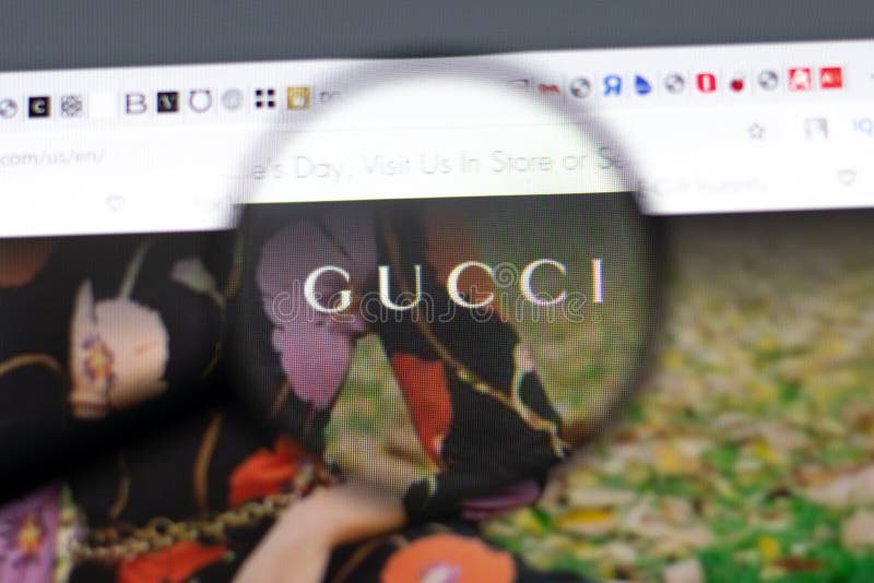 Gucci web site editorial stock photo. Image of online - 185336093