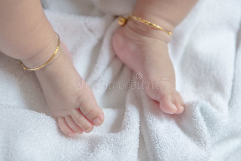 ZOO 2Pcs Baby Kid Bell Anklet Adjustable Children's Bell Charm Feet Jewelry  for Baby Keepsake Birthday - Walmart.com