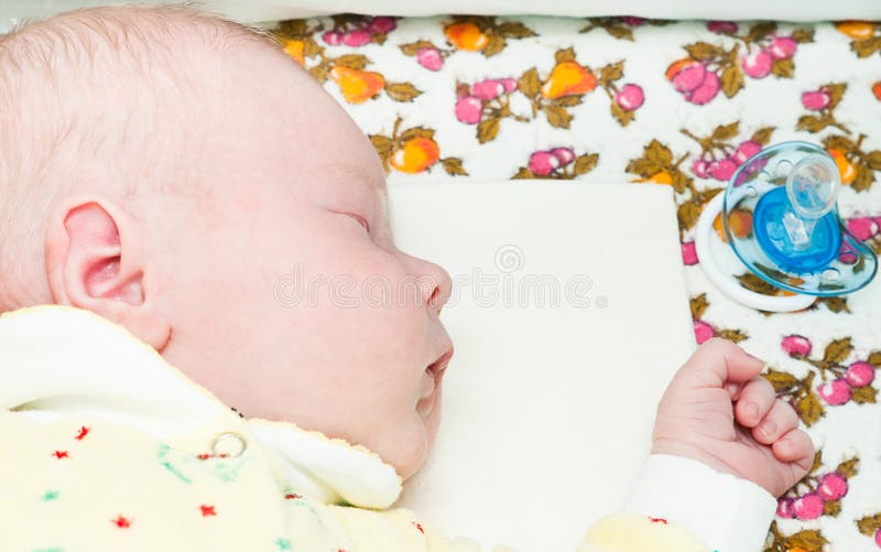 Newborn baby sleeps stock image. Image of child, healthy 22052785