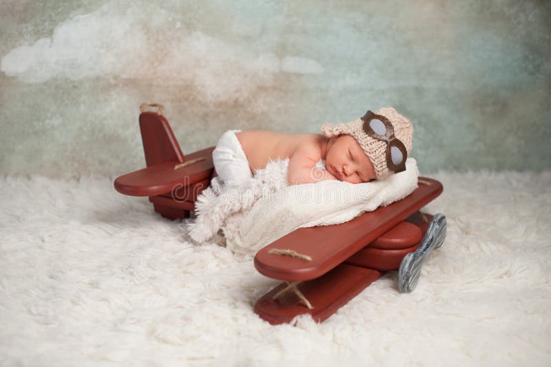 Newborn мальчик авиатора младенца Newborn мальчик авиатора младенца