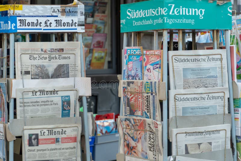 Newsagent's shop. Newsagent's. Newsagent. Newsagents перевод