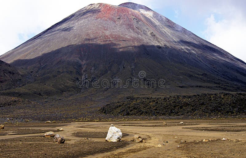 Ngauruhoe Volcano with the Red Crater in Tongariro National Park, New ...