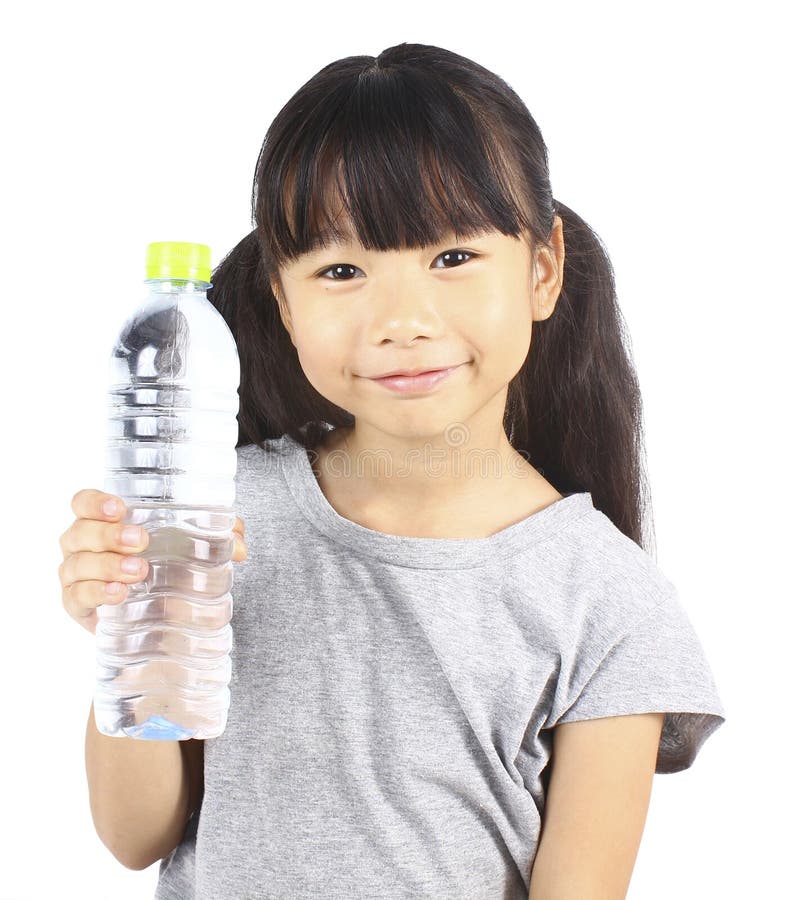 Niña Joven Que Sostiene Una Botella De Agua Imagen de archivo - Imagen de  cristal, asimiento: 55472949