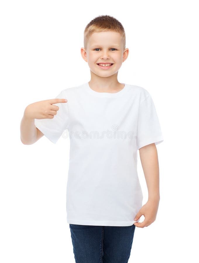 Camiseta Blanca En Un Niño Lindo, Aislado En Fondo Blanco Fotos, retratos,  imágenes y fotografía de archivo libres de derecho. Image 27258760