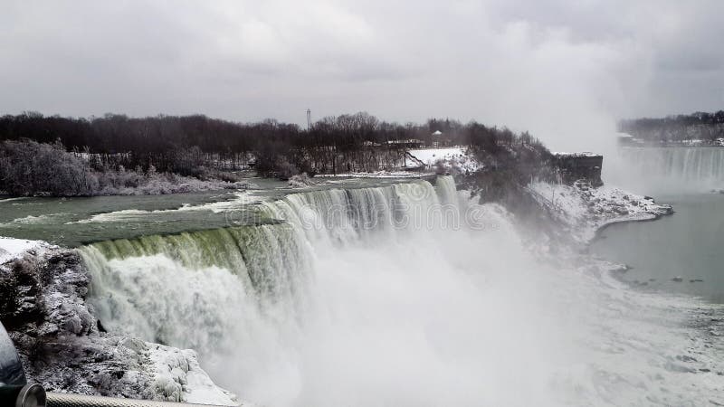 Niagara Falls stock photo. Image of cielo, winter, puerto - 85990730
