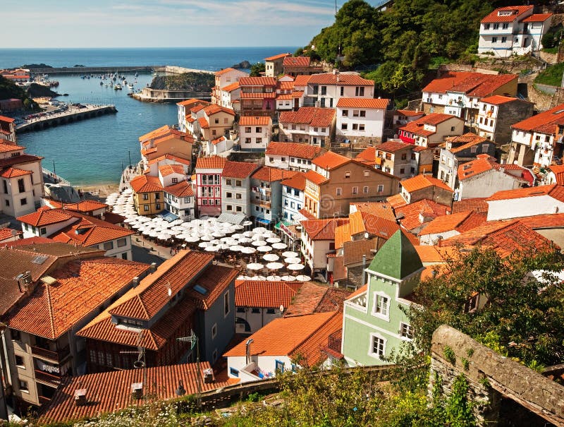 Nice house on the coast stock image. Image of holiday - 21811027