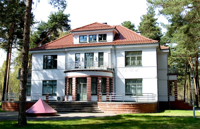 Nice modern home architecture royalty free stock photos