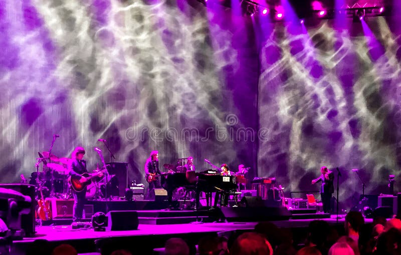 Nick Cave & Zli ziarna w koncercie w Wiedeń zdjęcie royalty free Nick Cave & Zli ziarna w koncercie w Wiedeń zdjęcie royalty free