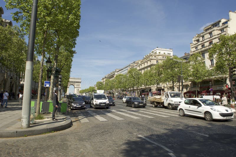 Avenue Des Champs Elysees, Paris Editorial Photo - Image of visit ...