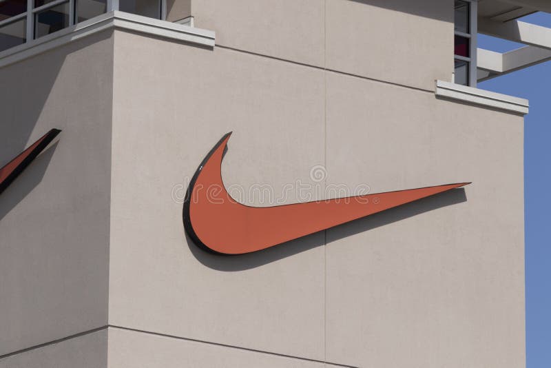 Nickschuhe Verkaufsstandort. Nike ist einer der weltweit größten Anbieter von Sportschuhen und Bekleidung