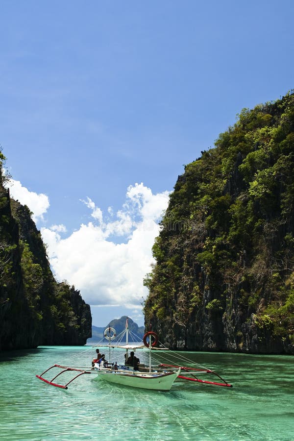 nido palawan philippines för lagun för bankael-karst fotografering för bildbyråer nido palawan philippines för lagun för bankael-karst fotografering för bildbyråer