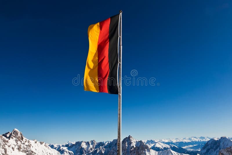 Niemcy flaga w górach