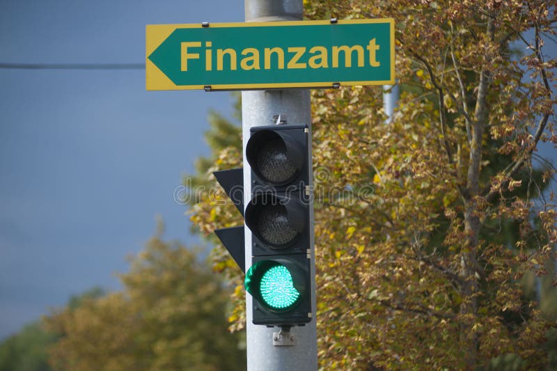 Niemiecki znak urzędu skarbowego : finanzamt fotografia stock