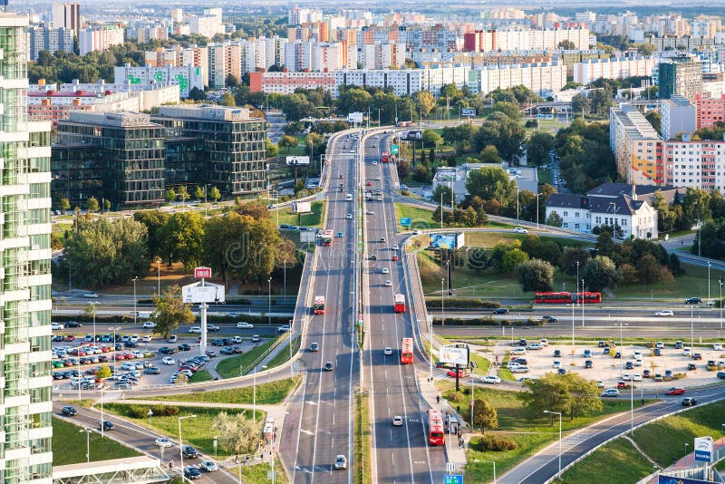 Nieuw woondistrict in de stad van Bratislava royalty-vrije stock afbeeldingen Nieuw woondistrict in de stad van Bratislava royalty-vrije stock afbeeldingen