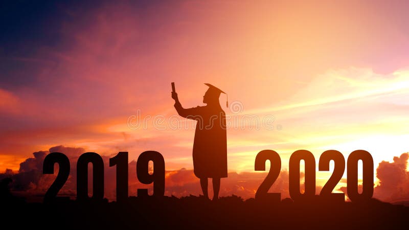 2020 Nieuwe de mensengraduatie van het jaarsilhouet in 2020 jaar van de onderwijsgelukwens het concepten, Vrijheid en Gelukkig ni stock foto's 2020 Nieuwe de mensengraduatie van het jaarsilhouet in 2020 jaar van de onderwijsgelukwens het concepten, Vrijheid en Gelukkig ni stock foto's