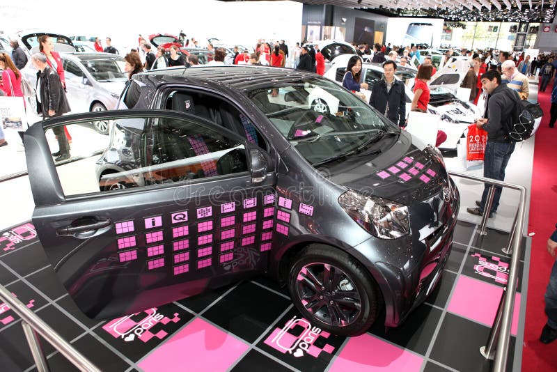 Nieuwe Toyota-IQ I liefde Parijs stock afbeeldingen Nieuwe Toyota-IQ I liefde Parijs stock afbeeldingen