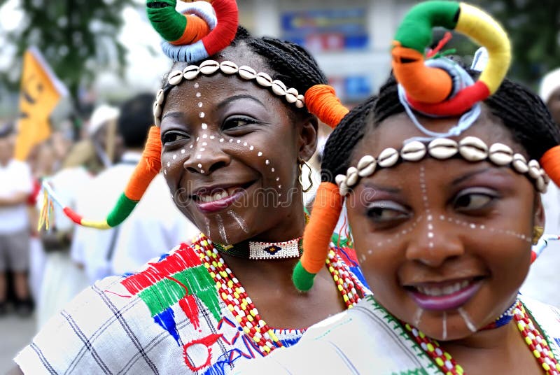 nigeriansk flicka royaltyfri fotografi nigeriansk flicka royaltyfri fotografi