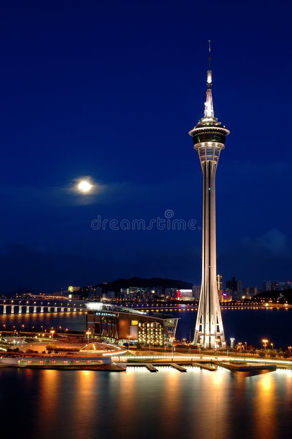 Noche escena de la Torre convenciones a divertido, macao.