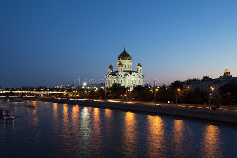 Night view of the Moskva River and the Christ the Savior Cathedral